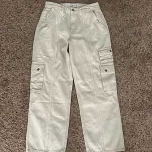 Abercrombie & Fitch Cream Straight Leg Pants 28Short